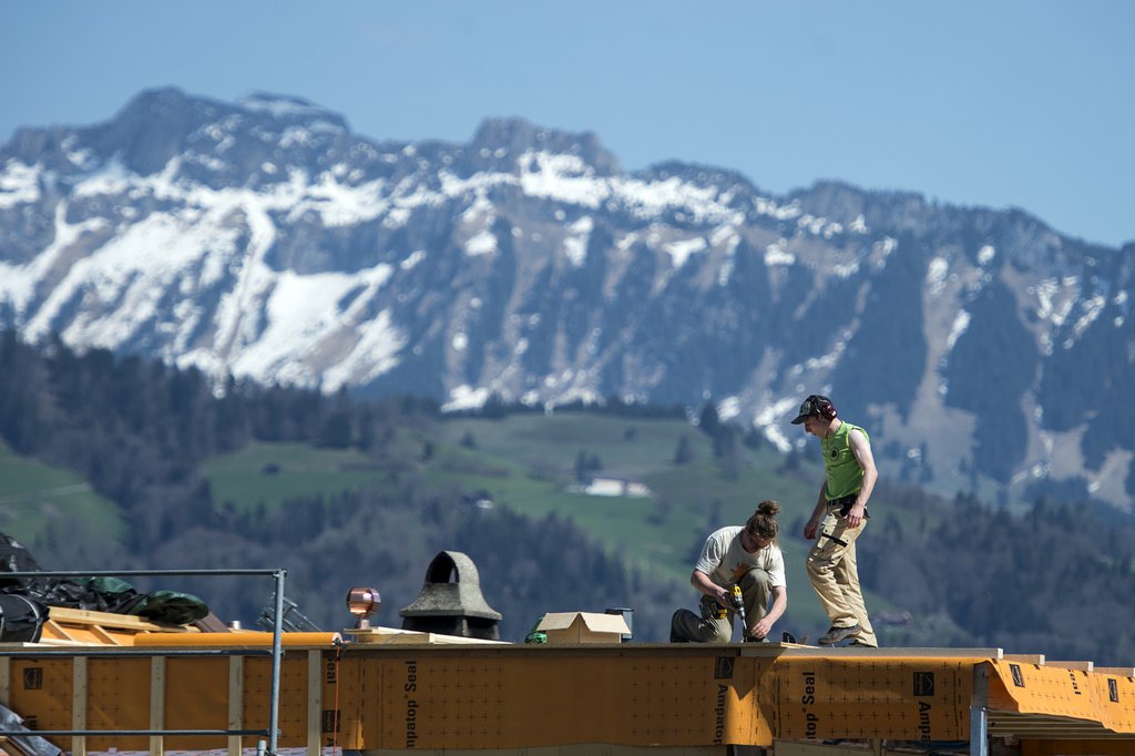The report shows how Switzerland's greenhouse gas emissions have developed between 1990 and 2018. (Photo: Keystone-SDA)