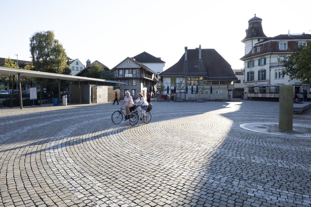 Nach Innen entwickeln, statt in die Fläche ausdehnen: Das revidierte Raumplanungsgesetz stellt einen Paradigmenwechsel dar. (Foto: Keystone-SDA)