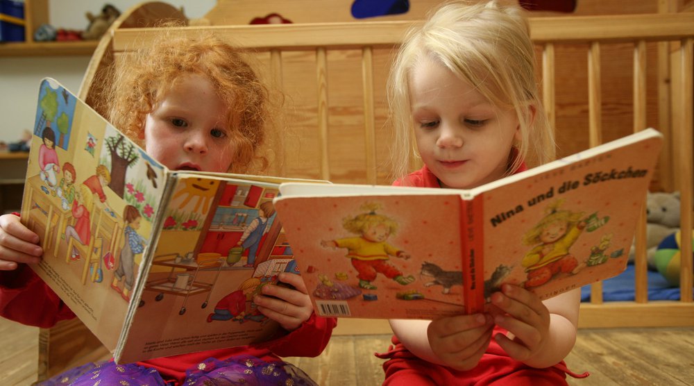 Wie viele Kleinkinder werden in Kindertagesstätten betreut? Und wie gross ist das Angebot an subventionierten Kita-Plätzen? Eine Erhebung in 17 Städten schafft Klarheit. (Foto: Keystone)