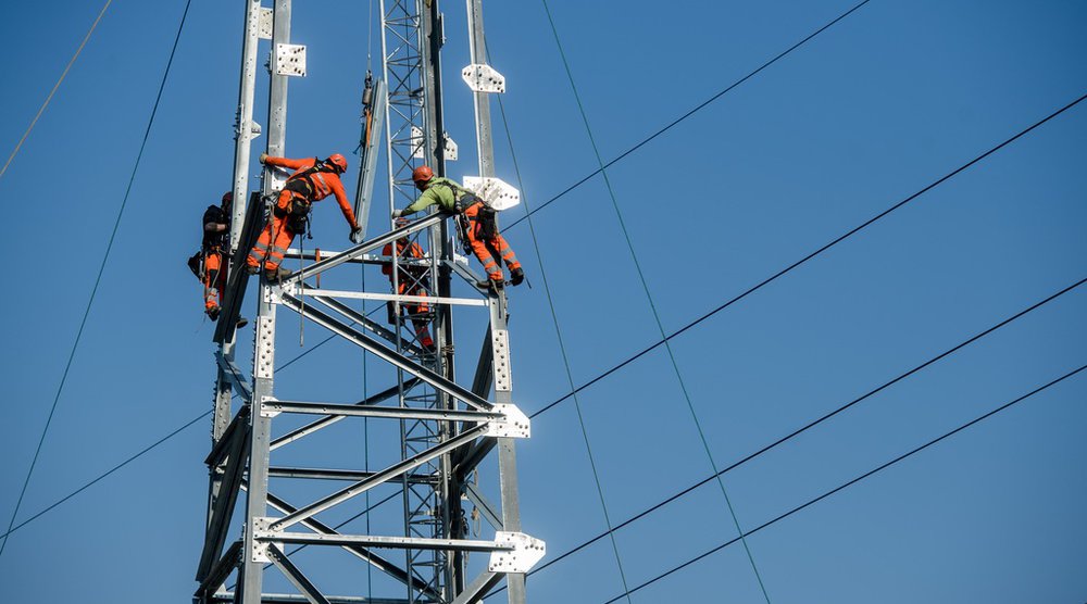 Sich grenzüberschreitend zu vernetzen, ist ein Kernelement des Förderprogramms «Interreg B»: So erarbeiten Akteure aus verschiedenen Ländern in Projekten etwa Methoden zur effizienten Energienutzung. (Foto: Keystone/TI-Press/Gabriele Putzu)
