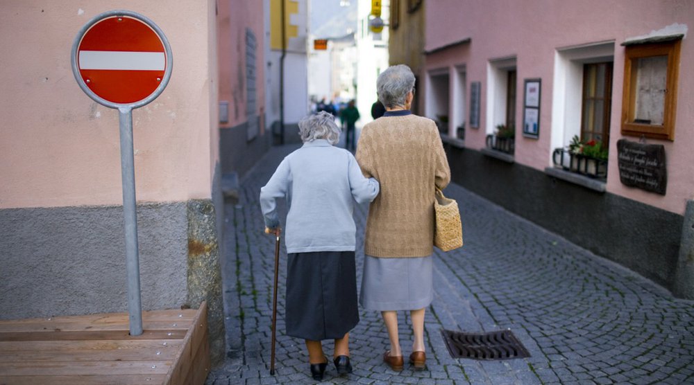 Rund 200 Personen – Leistungsbeziehende und Zeitvorsorgende – nehmen derzeit an dem 2012 initiierten Pilotprojekt in St.Gallen teil. Die Mehrheit der teilnehmenden Personen beurteilen das Projekt positiv. (Foto: Keystone)