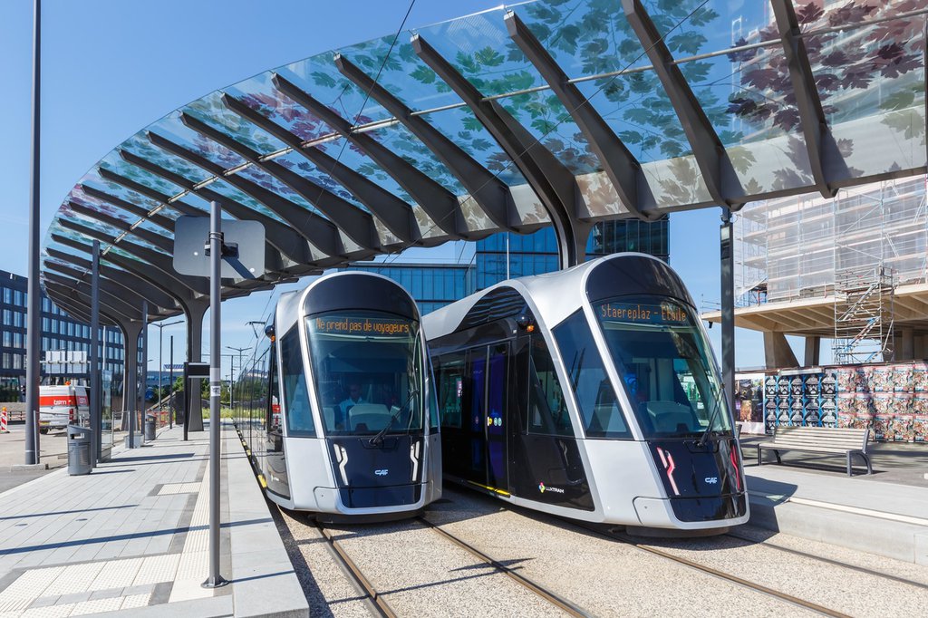 The “Luxtram” enhances the mobility services in Luxembourg, connecting a 7.6 kilometer route from the Luxexpo to the main railroad station (photo Keystone SDA, Markus Mainka).