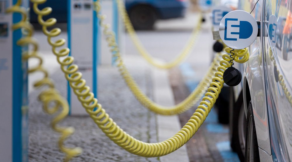 Approximately one-third of the charging stations for electric vehicles will be publicly accessible in 2030. (Photo: Keystone-SDA)