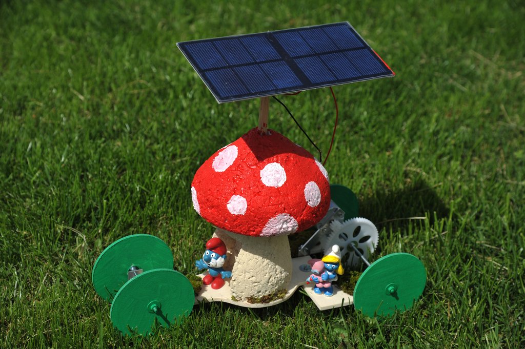 Das Projekt „Nachhaltige Energiebildung“ bereitet Kinder und Jugendliche im Toggenburg mit erfahrungsbasiertem, kontinuierlichem Energieunterricht auf die Herausforderungen unserer Energiezukunft vor. (Foto: Roland Bruderer)