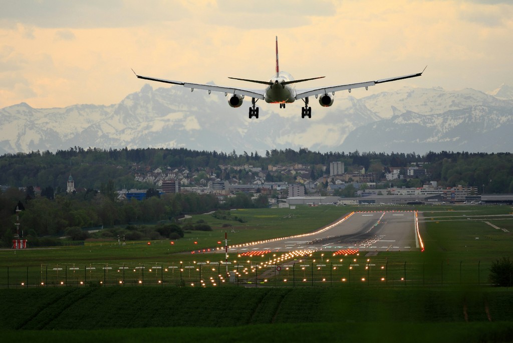 Die Zivilluftfahrt leistet einen substanziellen Beitrag zur Schweizer Volkswirtschaft. (Foto: Pascal Meier / Unsplash)