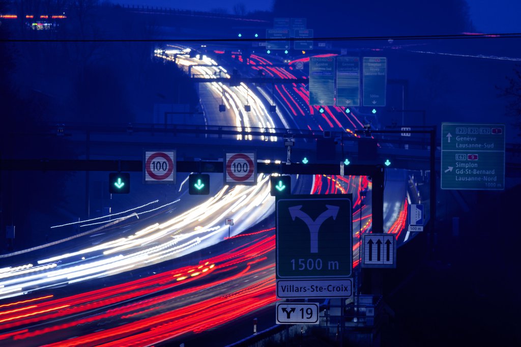 Kann die Verkehrsinfrastrukturfinanzierung nachhaltig sichern: eine fahrleistungsabhängige Abgabe. (Foto: Keystone-SDA)
