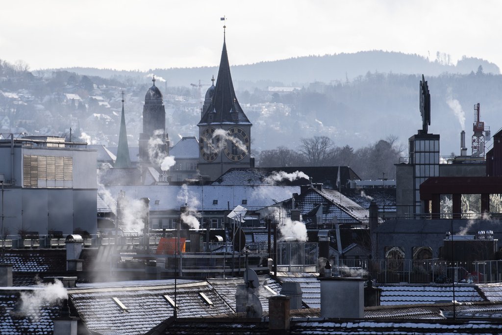 Energieeffizientere Gebäude sind ein Grund dafür, weshalb der jährliche Treibhausgas-Ausstoss in der Schweiz im Jahr 2017 verglichen mit 1990 um 11 Prozent geringer ausgefallen ist. (Foto: Keystone-SDA)