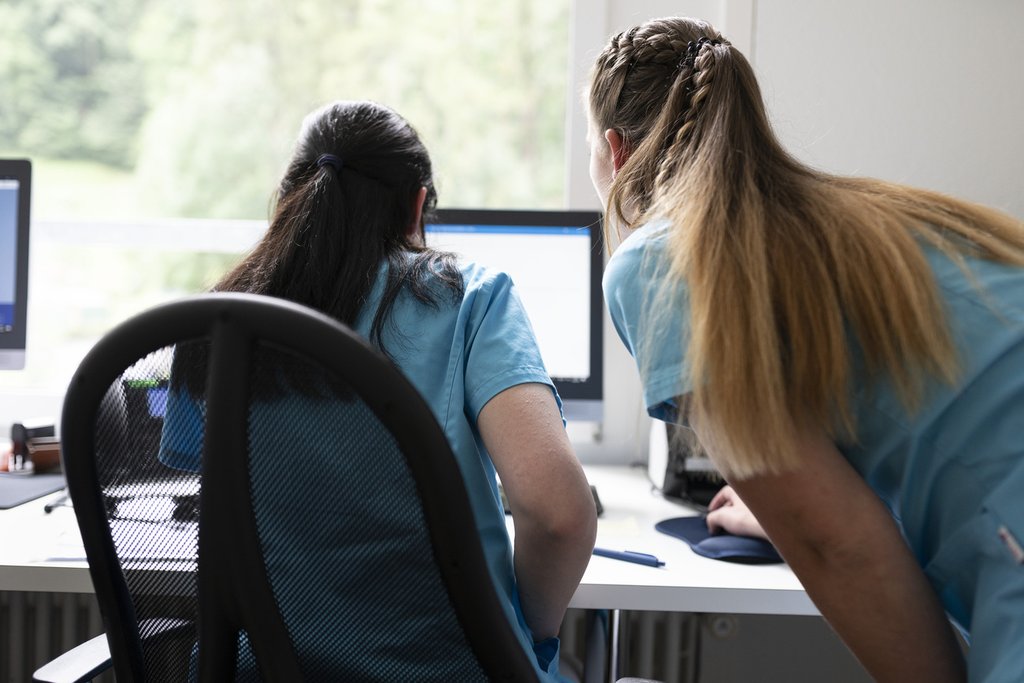 Fordernde Arbeitsbedingungen: Die Ansprüche an MPA sind in den letzten Jahren gestiegen. (Foto: Keystone / Gaëtan Bally)