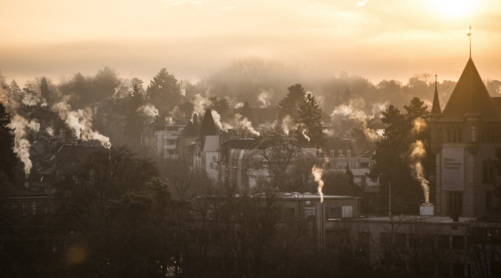 Wie hat sich der Treibhausgas-Ausstoss hierzulande in den vergangenen 25 Jahren entwickelt? Der «National Inventory Report» zeigt die Entwicklung im Detail. (Foto: Keystone)