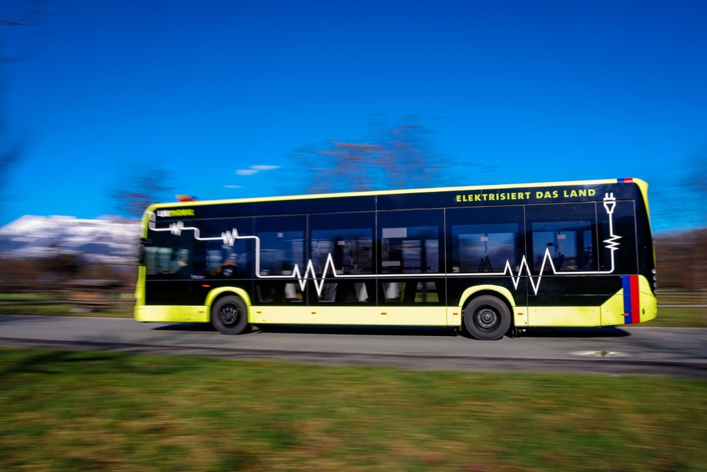 Herausforderungen bei Umsetzung: Für Fahrten ins Ausland bräuchten Fahrgäste aus Liechtenstein weiterhin ein Billett. (Foto: LIEmobil / Eddy Risch)