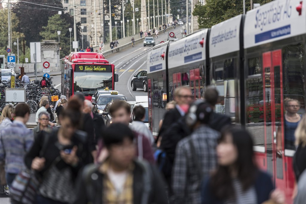 Unter den 346 Gemeinden des Kantons zahlt die Stadt Bern den höchsten Gemeindebeitrag an den öffentlichen Verkehr. (Foto: Keystone)