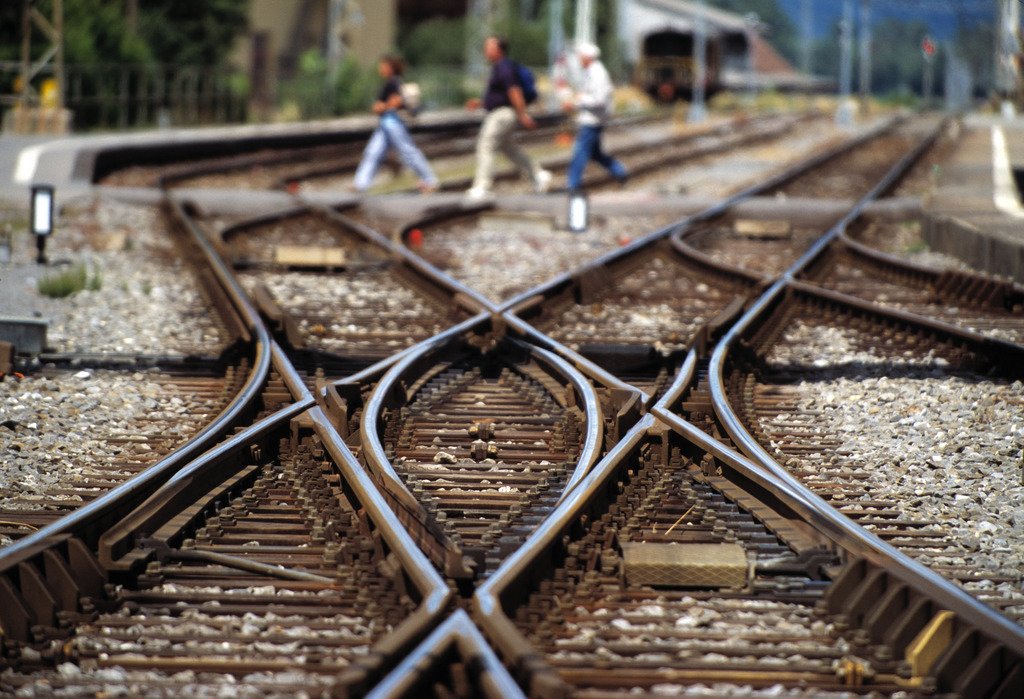 Noch 2017 wird der Bundesrat die Vernehmlassungsvorlage zum nächsten Bahn-Ausbauschritt mit einem konkreten Vorschlag von Projekten verabschieden. (Foto: Keystone)